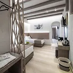 Porto Greco Village מלון