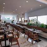 Porto Greco Village מלון 4*