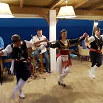 מלון Porto Greco Village 4*