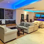Porto Greco Village מלון הרסוניסוס