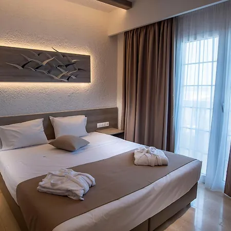 Hotel Porto Greco Village 4*
