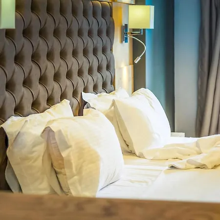 Hotel Porto Greco Village 4*