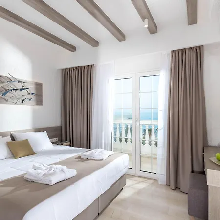酒店 Porto Greco Village 4*