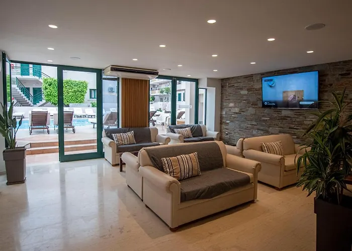 Porto Greco Village 4*