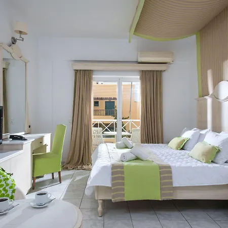 Готель Porto Greco Village