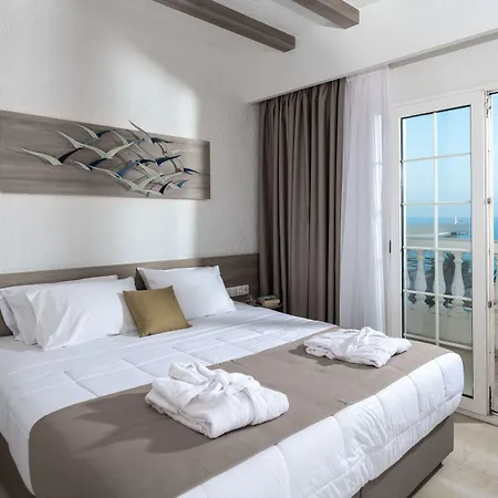 Готель Porto Greco Village