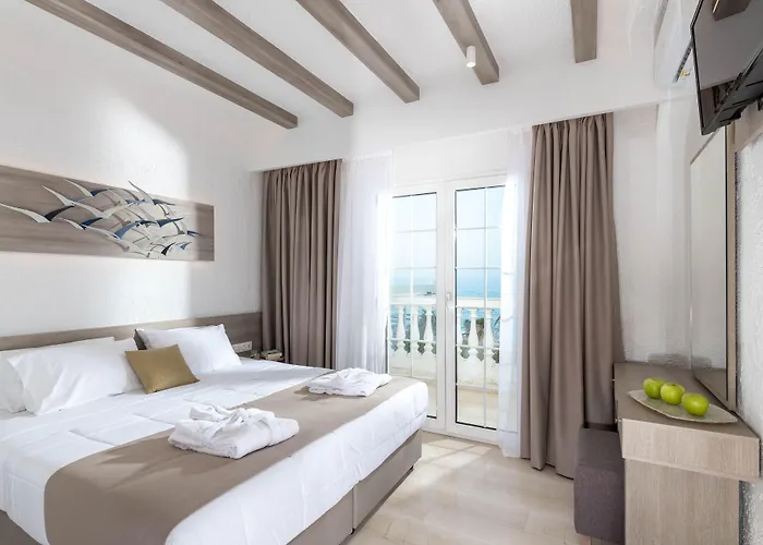 Hotel Porto Greco Village 4*